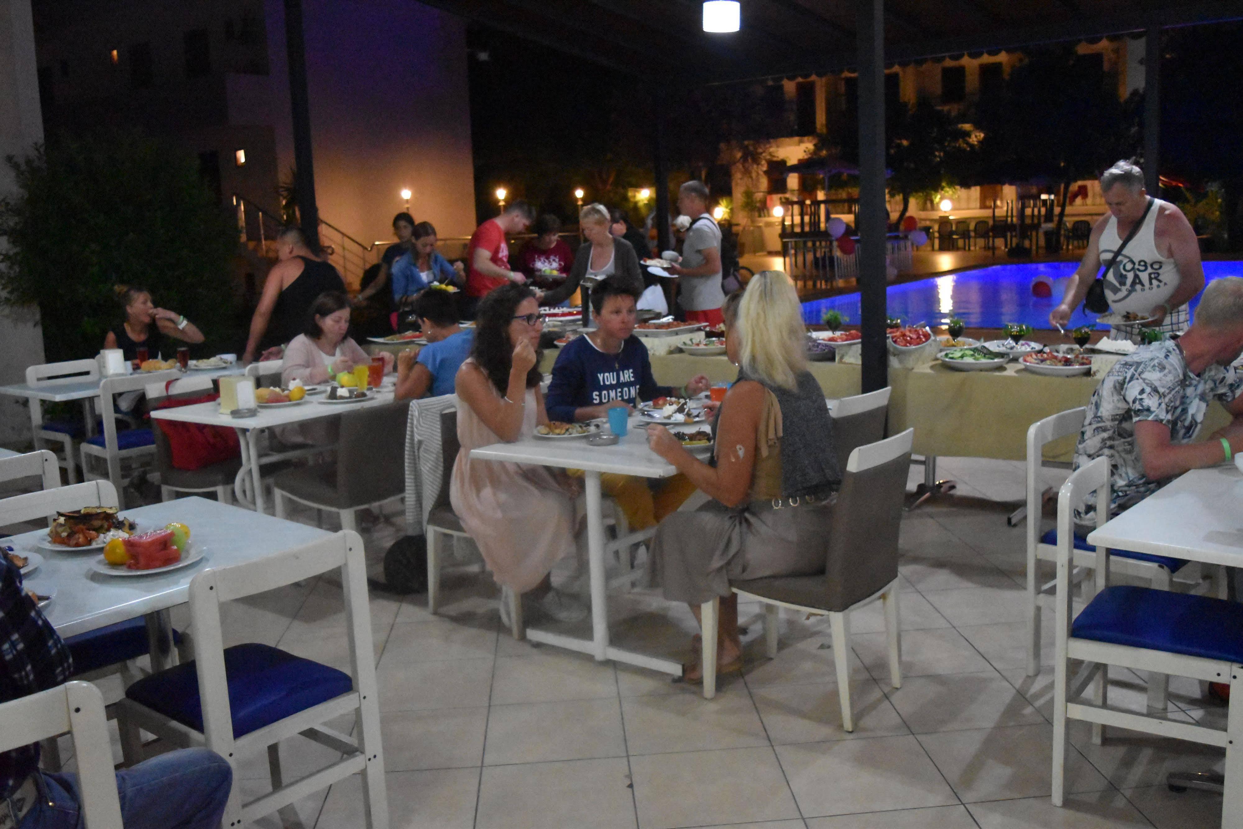 Ares Hotel Кемер Екстериор снимка